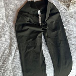 Lululemon High rise crop 21”